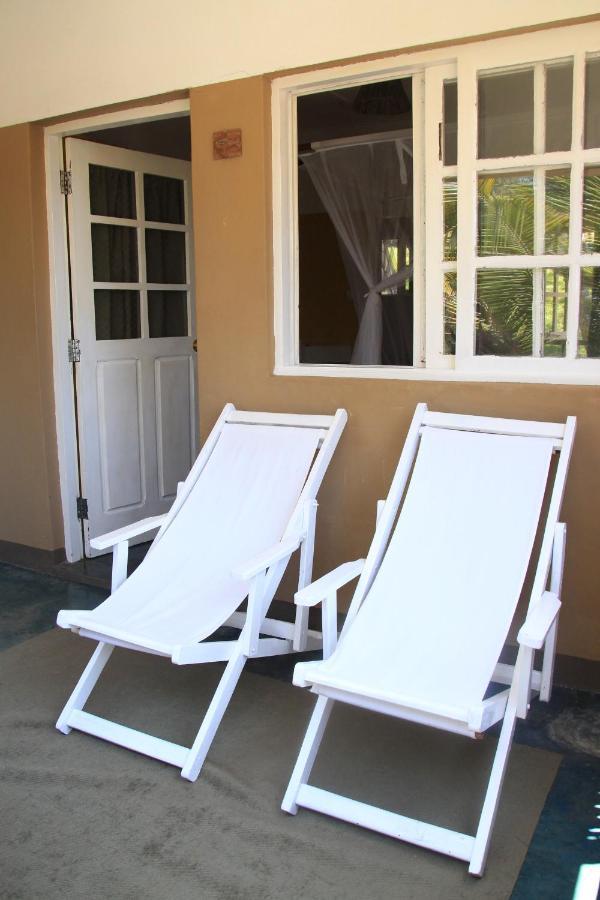 Lobster Chalets Villa Tofo Exterior photo
