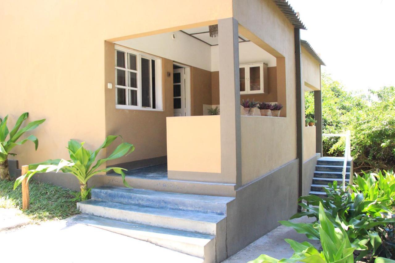 Lobster Chalets Villa Tofo Exterior photo